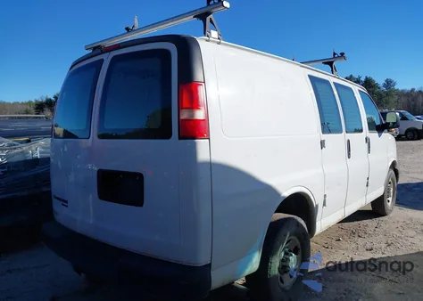 2015 Chevrolet Express 2500 Work Van from USA, damaged, VIN 1GCWGFCFXF1109786